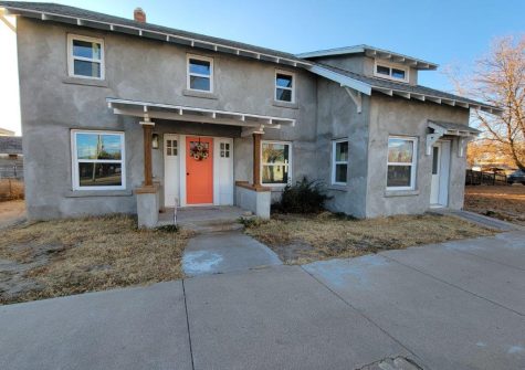 2,300 sf Remodeled Home in Wiley!!