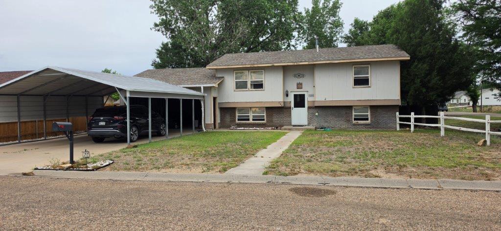 New Listing on Hackberry Street in Lamar Now Available!