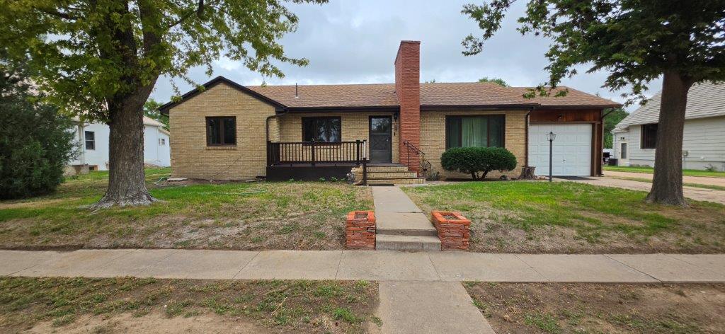 1103 Hickman, Eads
