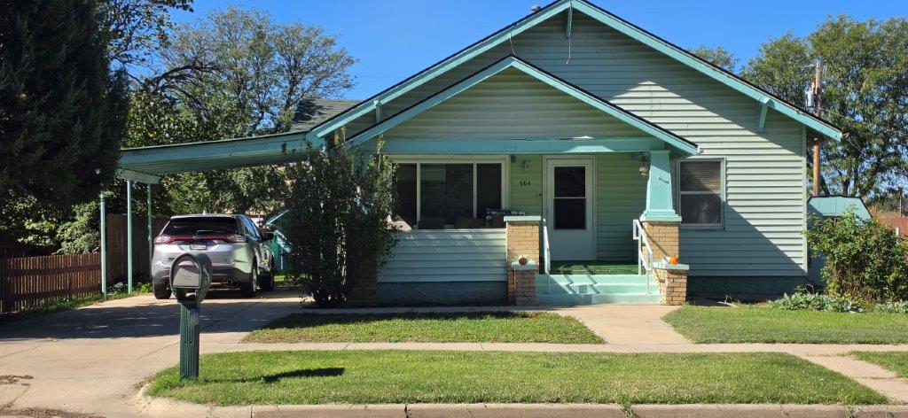 604 S 4th St, Lamar